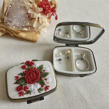 Floral Embroidered Rectangle Mini Jewelry Box with Mirror