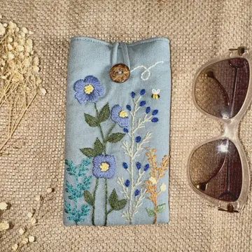 Flower Embroidered Soft Linen Padded Glasses Case