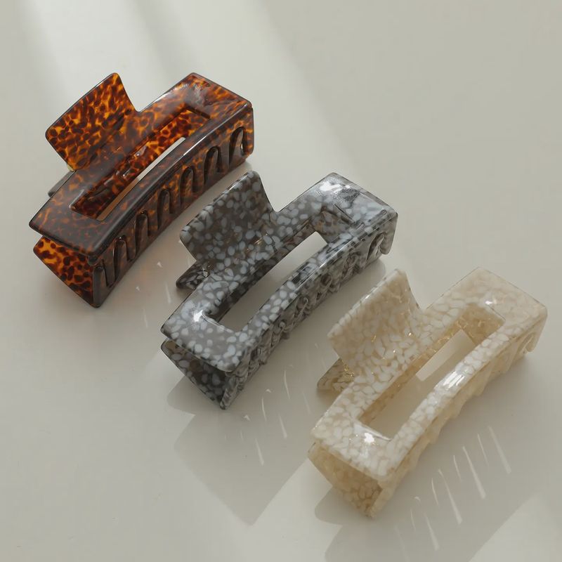 Luna Medium Vintage Stone Rectangle Claw Clip