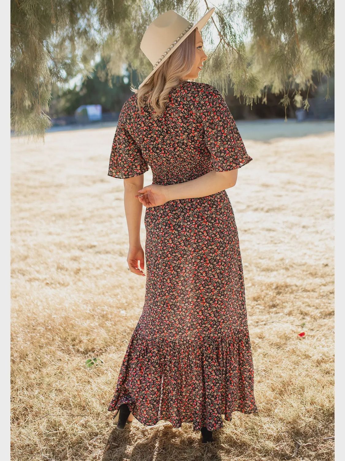 Vintage Floral Print Flutter Sleeve Maxi Dress
