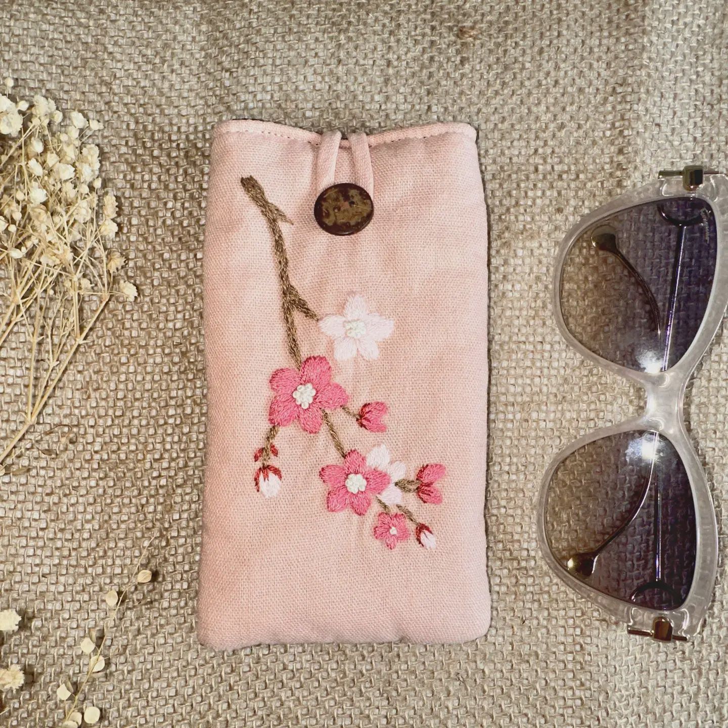 Flower Embroidered Soft Linen Padded Glasses Case