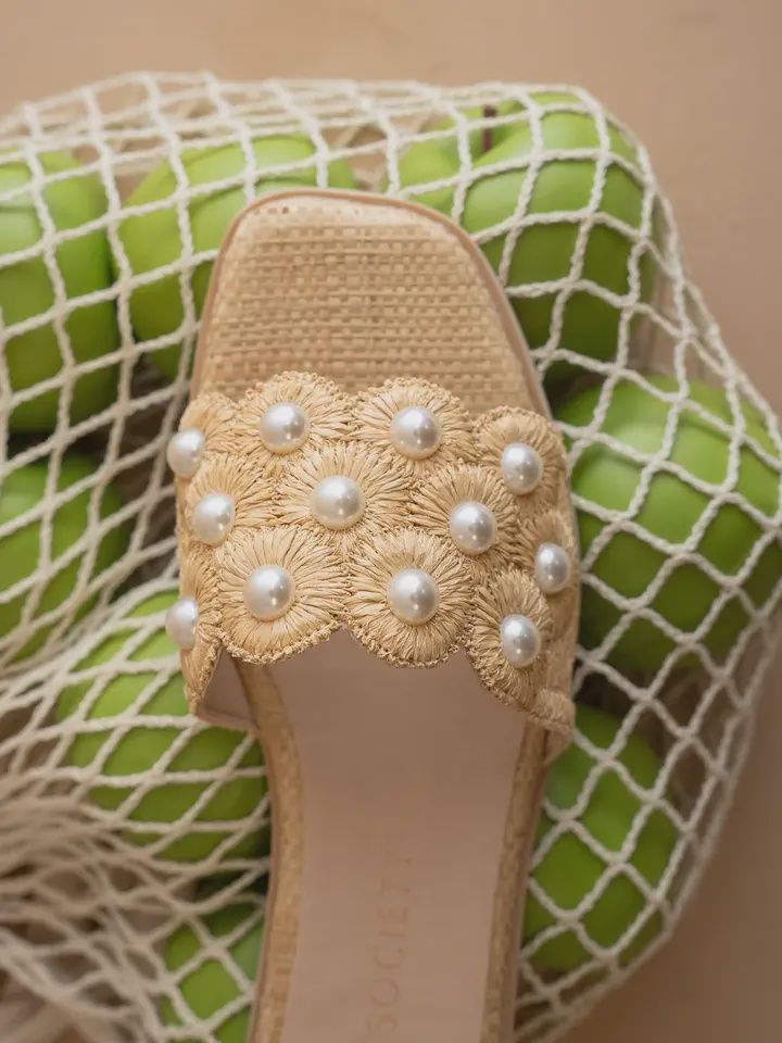 The Cathleen | Natural Pearl Raffia Slide Sandal