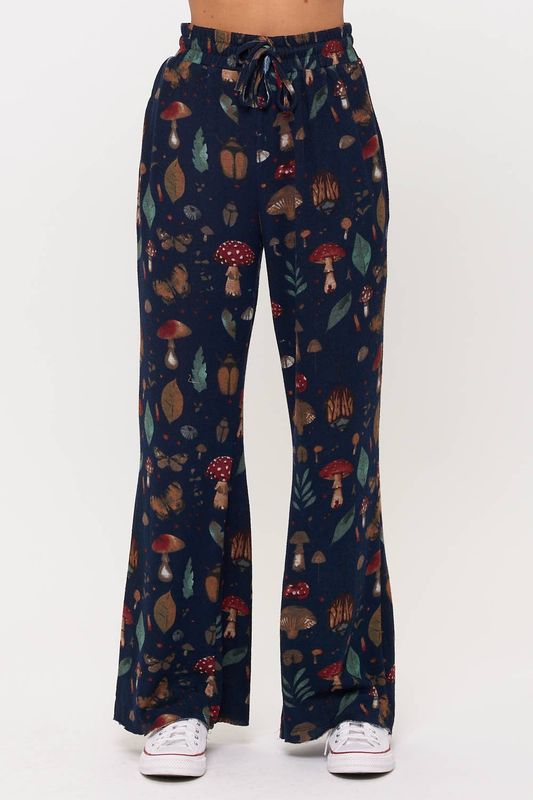 MUSHROOMS AND BUGS PRINT FLARE PANT