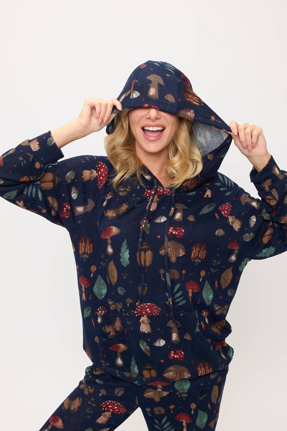 MUSHROOMS AND BUGS PRINT TUNIC HOODIE