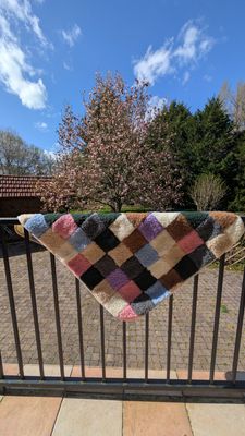 Plaid en patchwork de laine – pièce unique