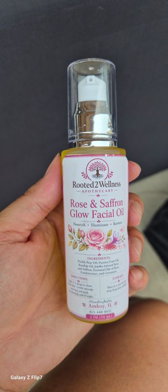 Rose &amp; Saffron Glow Facial Oil