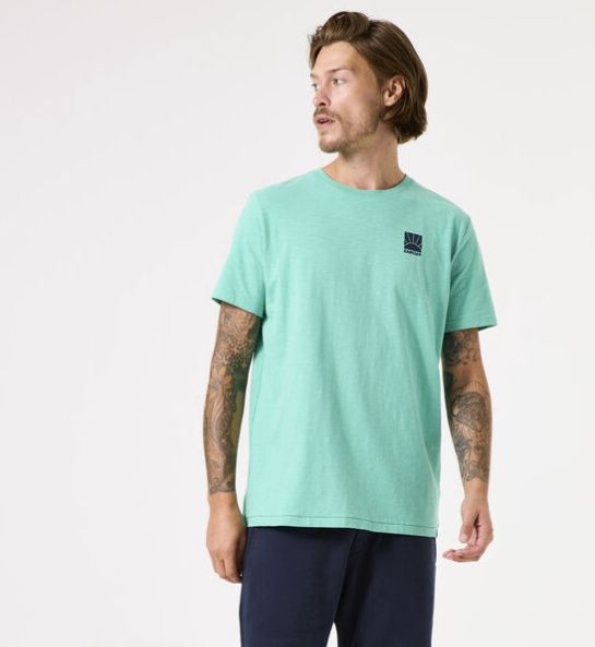 D51002 - Jungle green