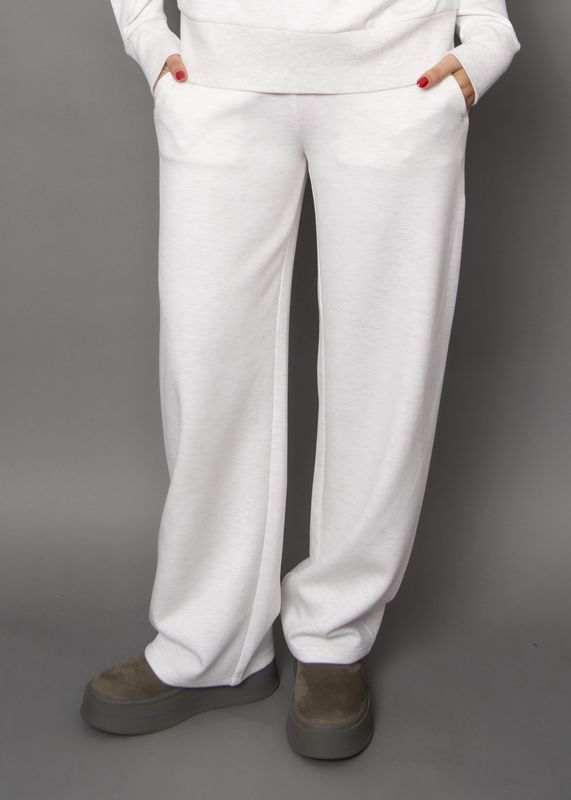 40T052S1 - Ivory Mel