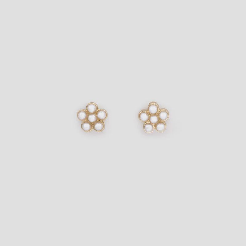 Boucles d&#39;oreilles dorées fleur en perles