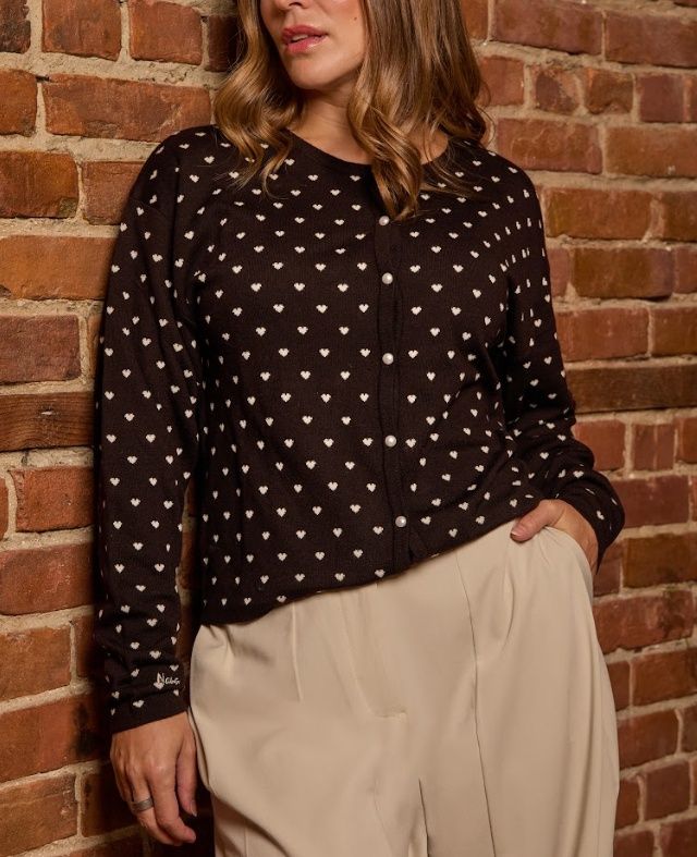 Tyla - Small beige heart