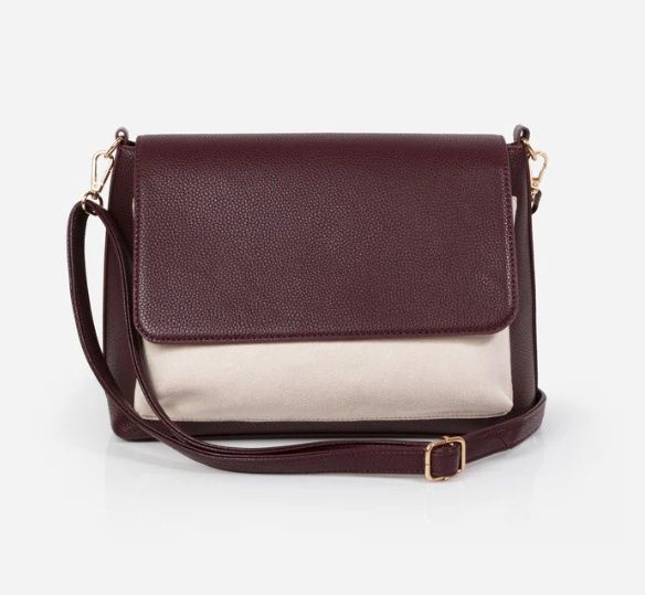 Sac à main bourgogne en PU bosselé avec pochette ivoire effet suède