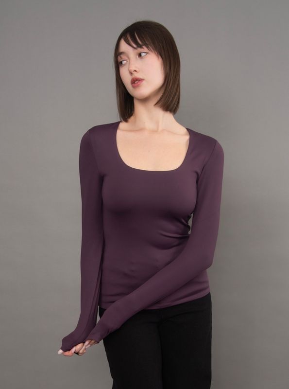 MARIANA 23 SIGNATURE SECOND SKIN LS SCOOP TOP-DEEP PLUM