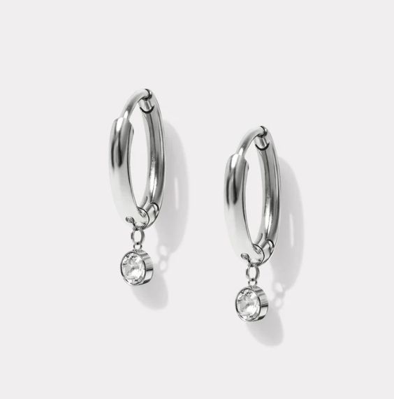 Boucles d'oreilles huggies argentées breloque zircon cubique en acier inoxydable - SS201GE06AR