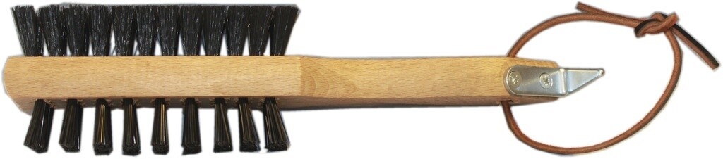 Chest Hoeven scraper with brush