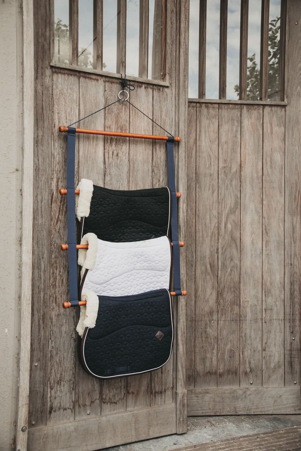 Kentucky Saddle Pad Holder Luxury