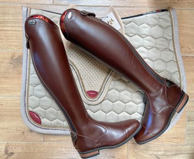 DeNiro Italo/01 Smooth Brown Luciwine