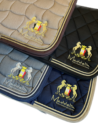 Saddle pad Maddelin old