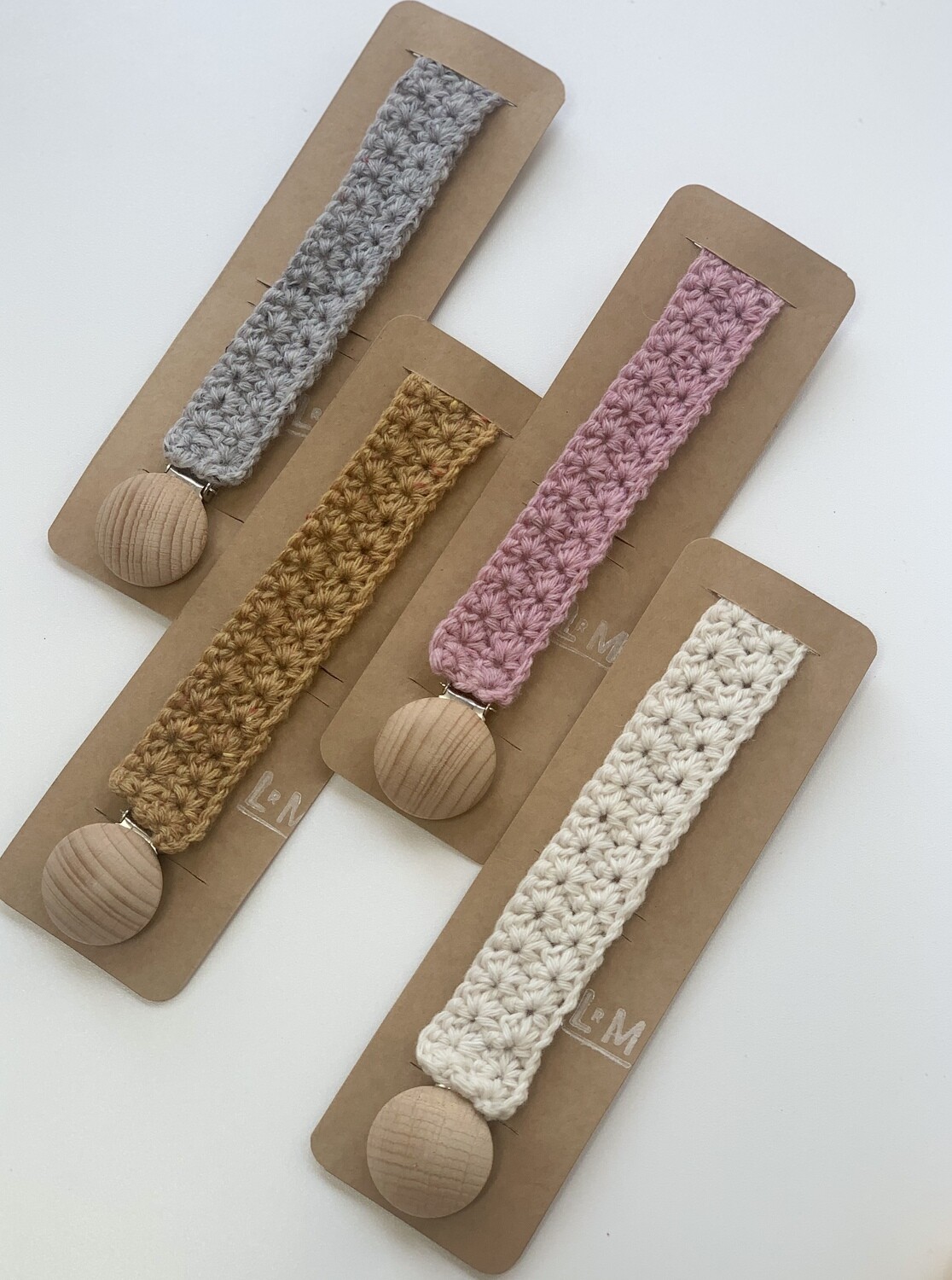 Daisy pattern soother clip (mustard)