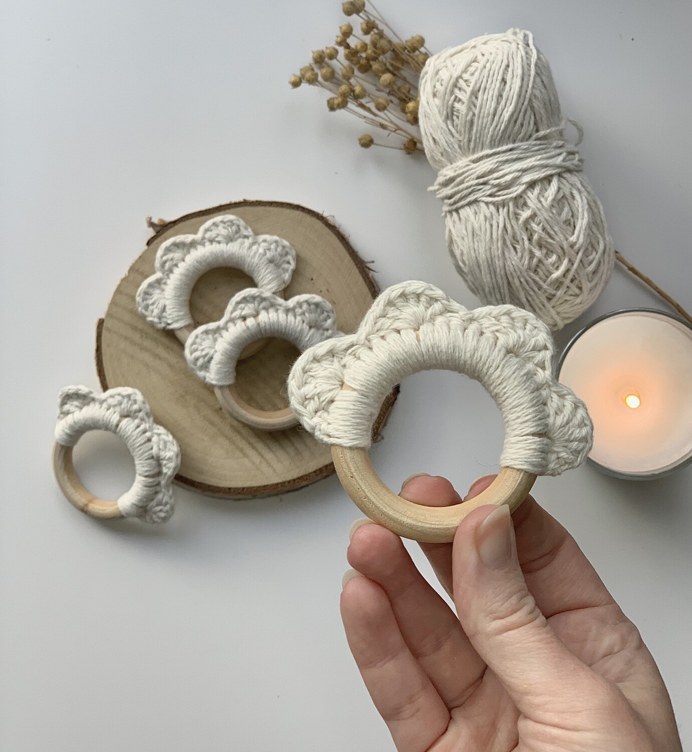 Minimalist teething ring