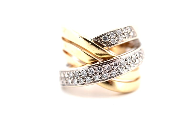 Carl Bucherer Ring 750 Gold mit 42 Brillanten (0,84 ct)