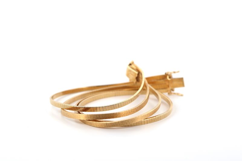 Massives Armband aus 750er Gelbgold – Eleganz der 1970er Jahre