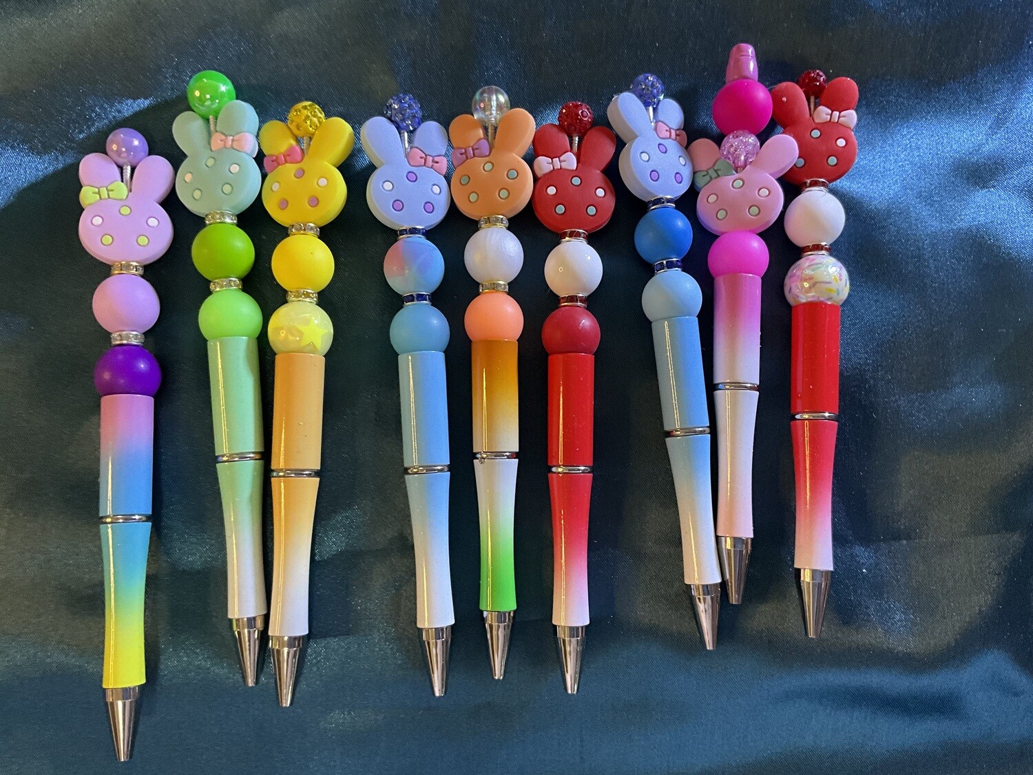 Adorable bunny ear pens
