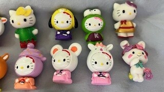 Hello Kitty Sanrio: Doorable and More Beaded pens and Key chains