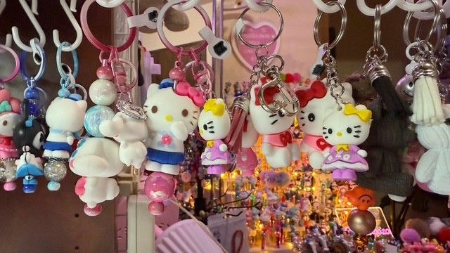 Hello Kitty Sanrio: Doorable and More Beaded pens and Key chains