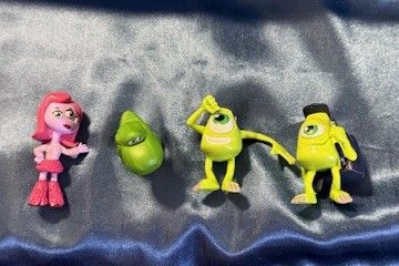 Monster&#39;s Inc : Doorable and More Disney/ Pixar