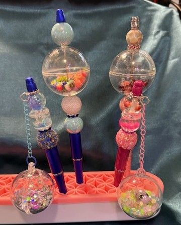 Sequence Globe Pens