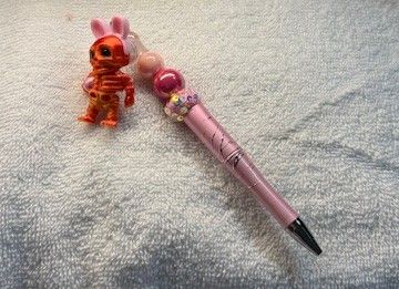 Pens and Key Chains with 3D Printed Characters