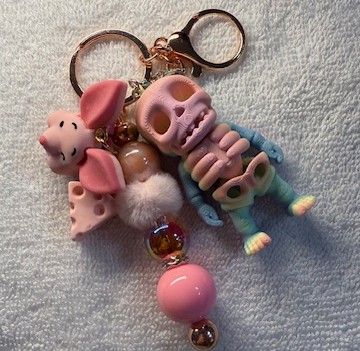 Pens and Key Chains with 3D Printed Characters