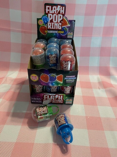 Kidsmania Flashing Light Up Ring