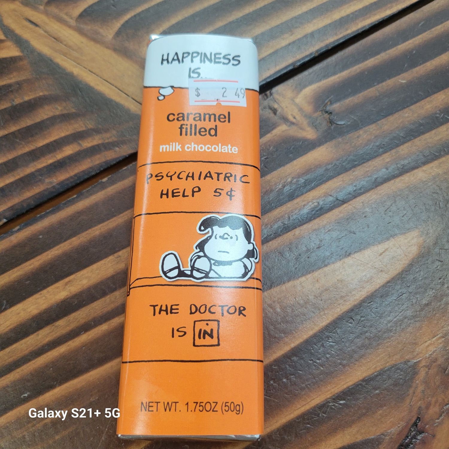 Peanuts Everyday Lucy Caramel Milk Chocolate Bar