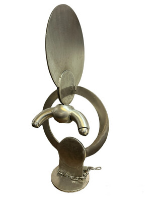 Sculpture en métal ( acier soudé ) par Claude Viseux .