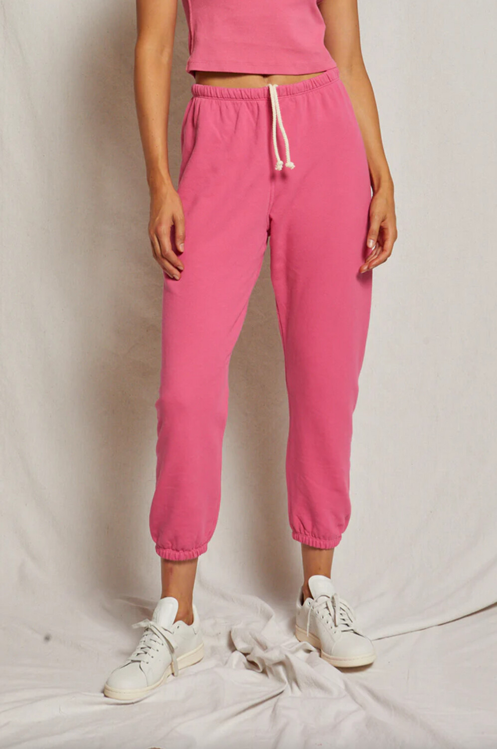 Perfect White Tee Johnny Terry Sweatpant