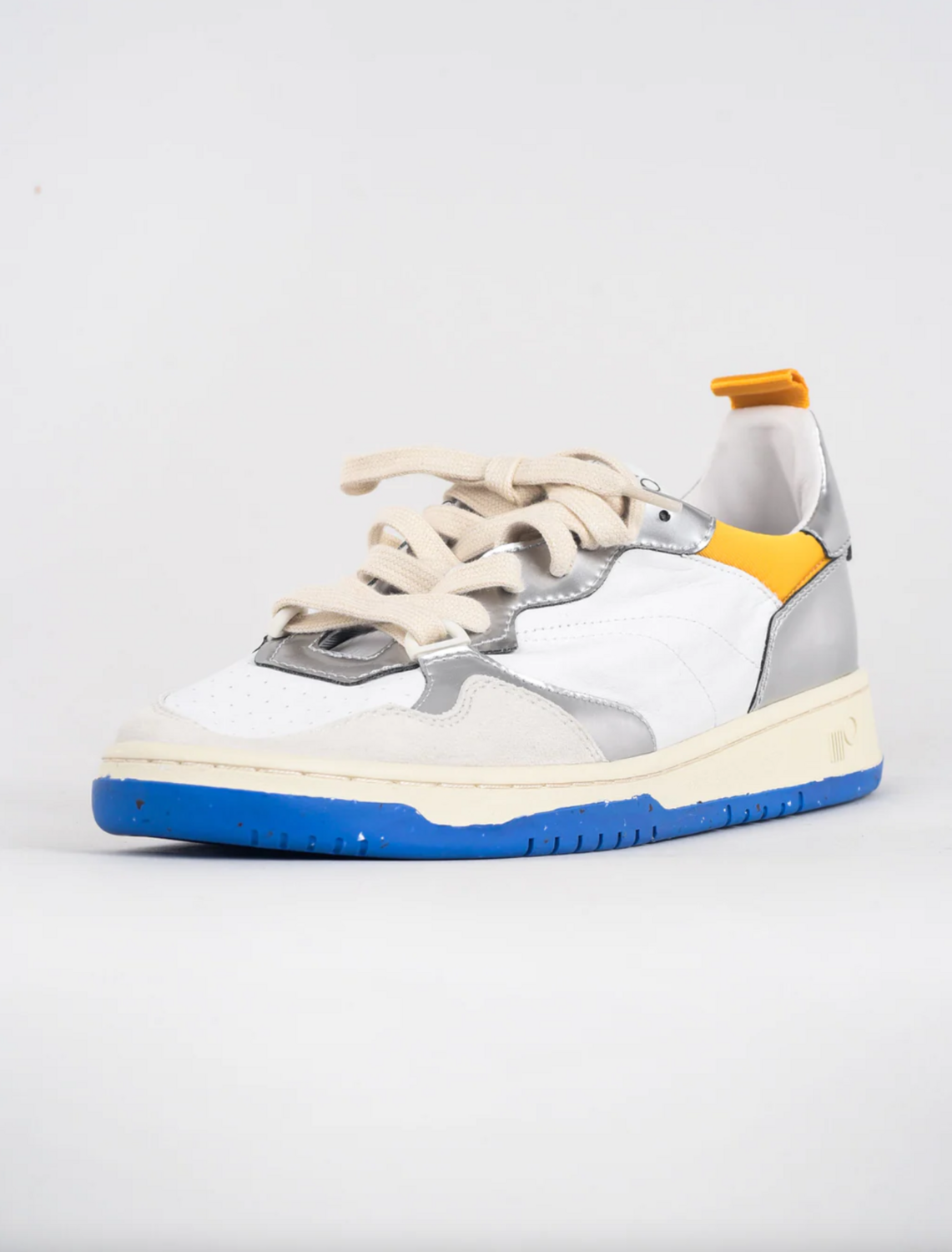 Oncept Phoenix Sneaker