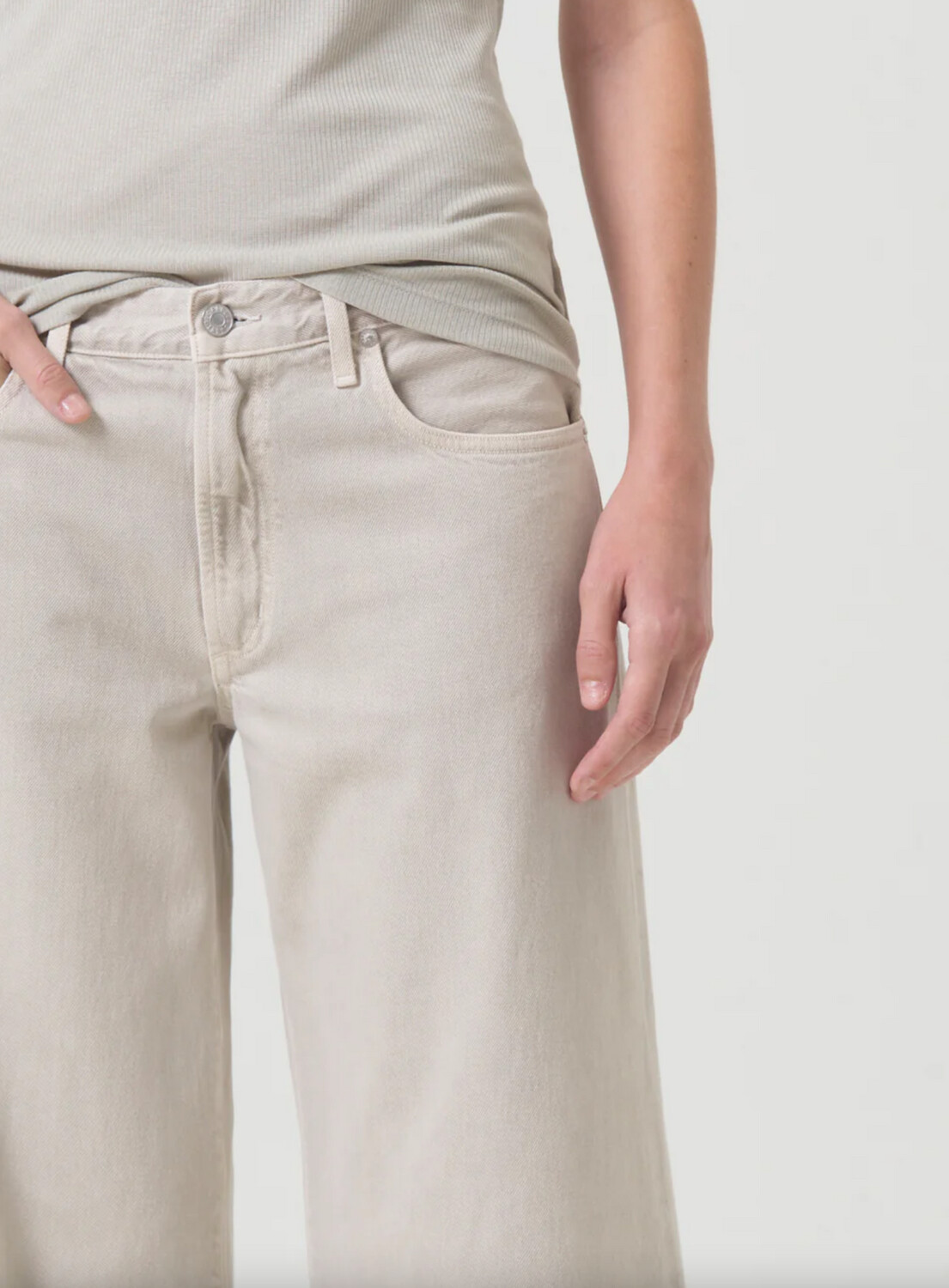 AGolde Clara Jean in Tusk (Soft Beige)