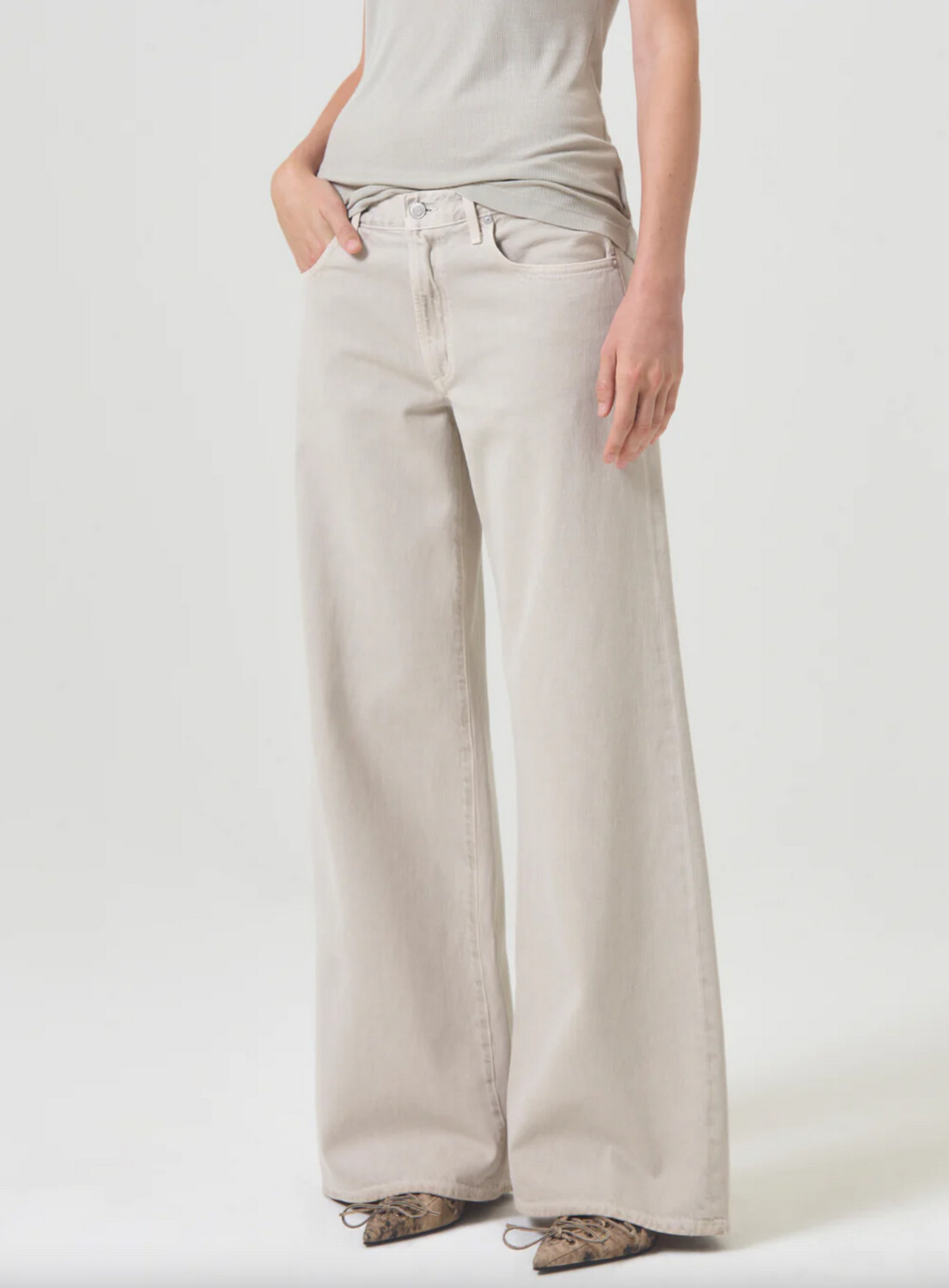 AGolde Clara Jean in Tusk (Soft Beige)