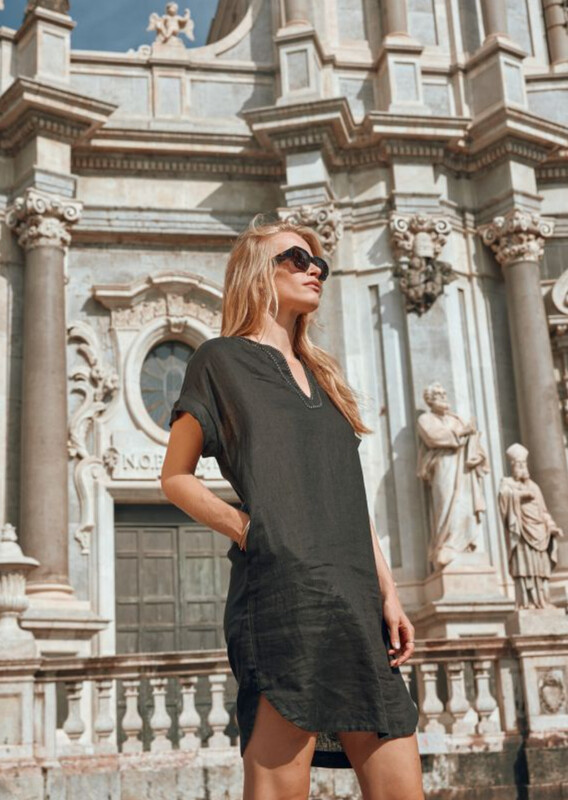 0039 Italy Noralie Linen Shift Dress in Black