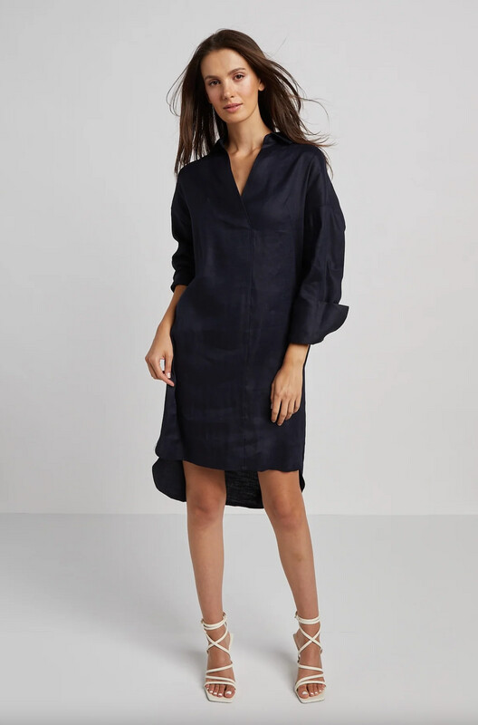 Adroit Kyoko Pullover Dress in Navy
