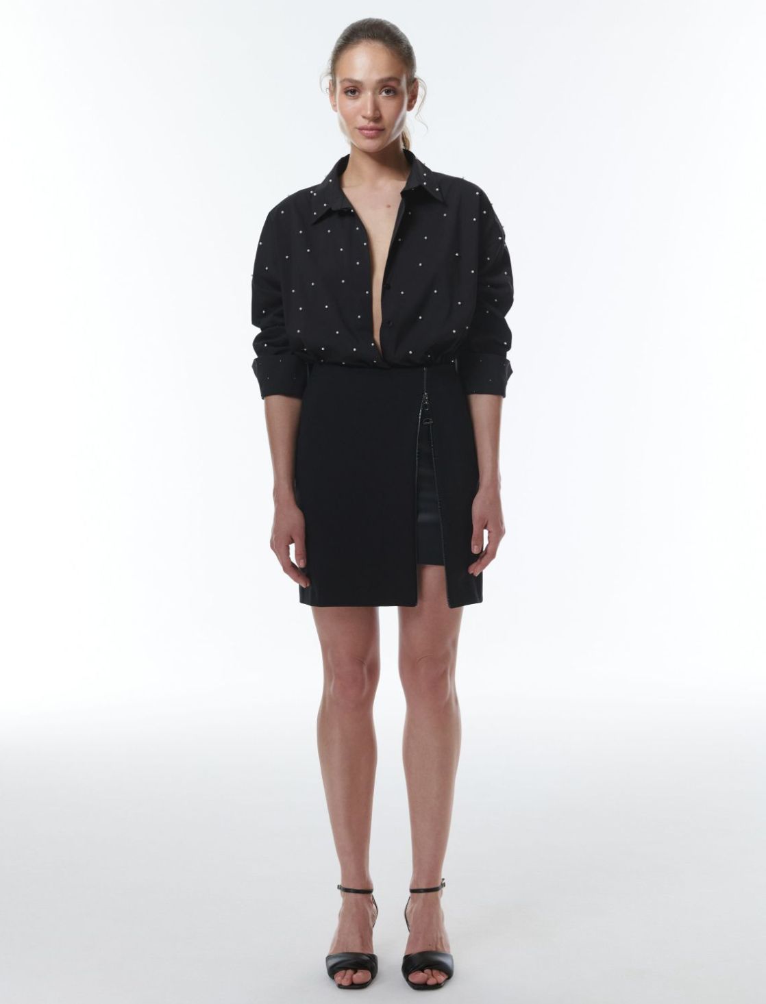 THEO the Label Echo Pearly Shirt in Black