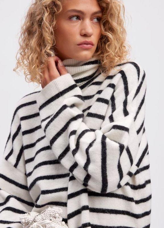 Gestuz AlphaGZ Black and Ivory Stripe Pullover Sweater