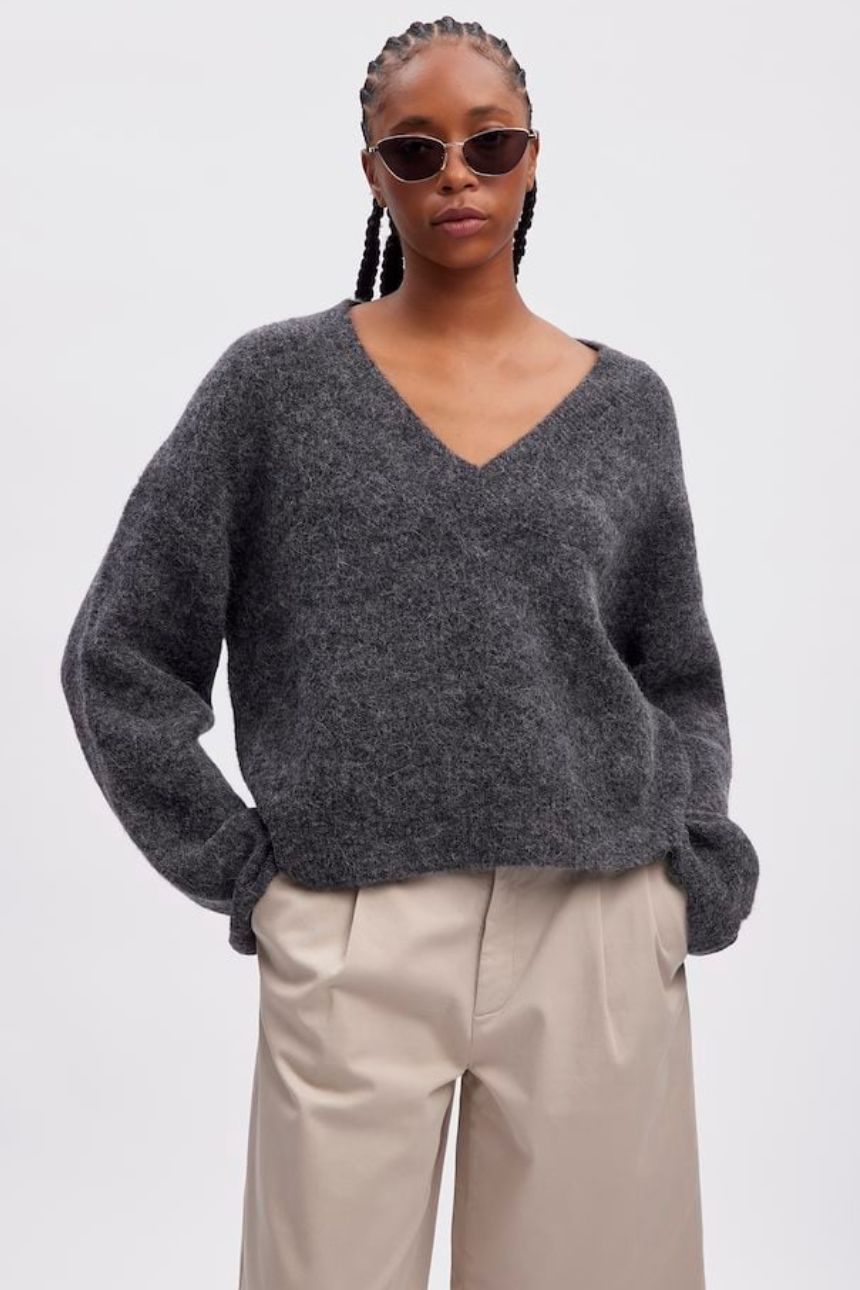 Gestuz AlphaGZ V Neck Sweater