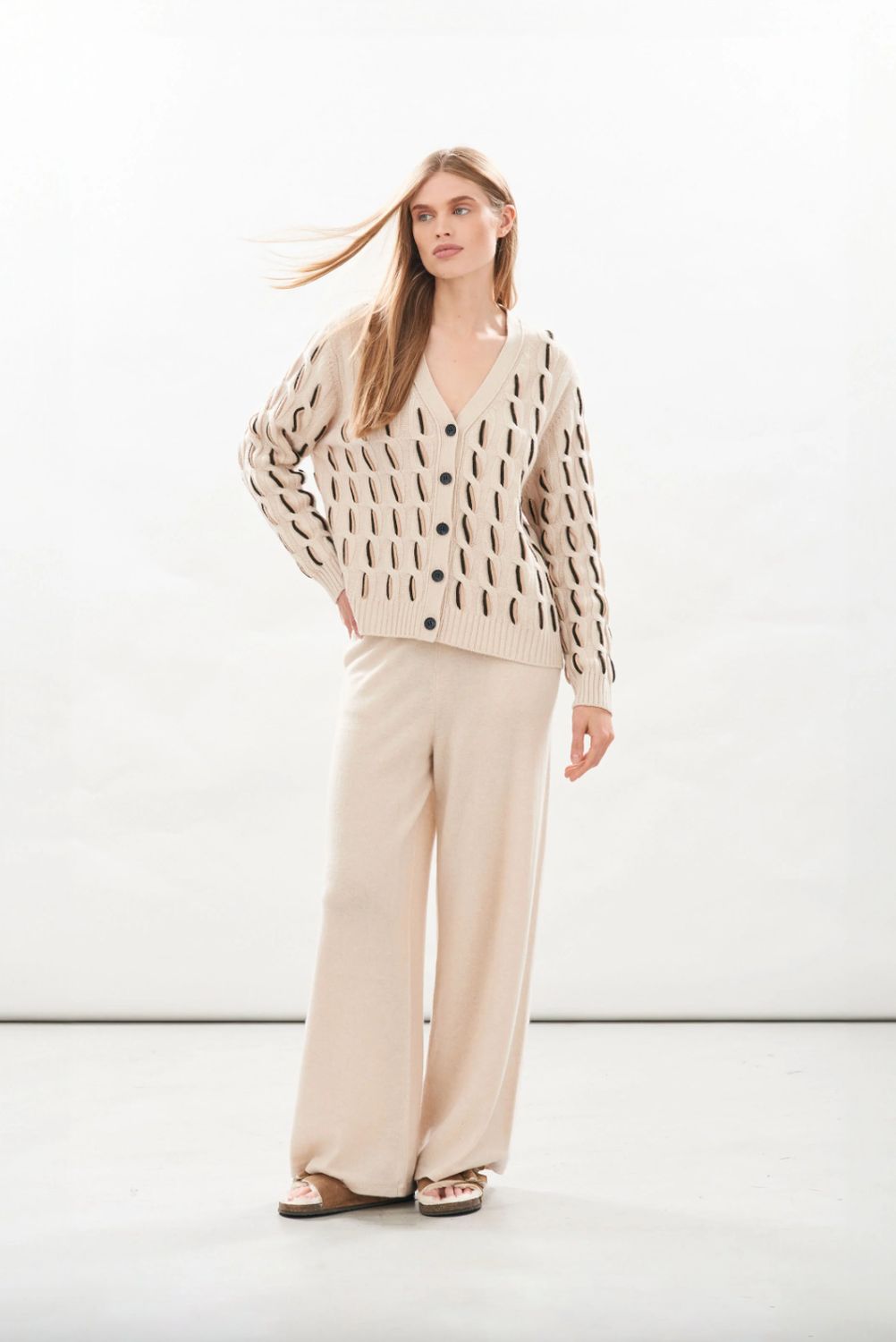 Jumper Aran Cardi in Biscuit