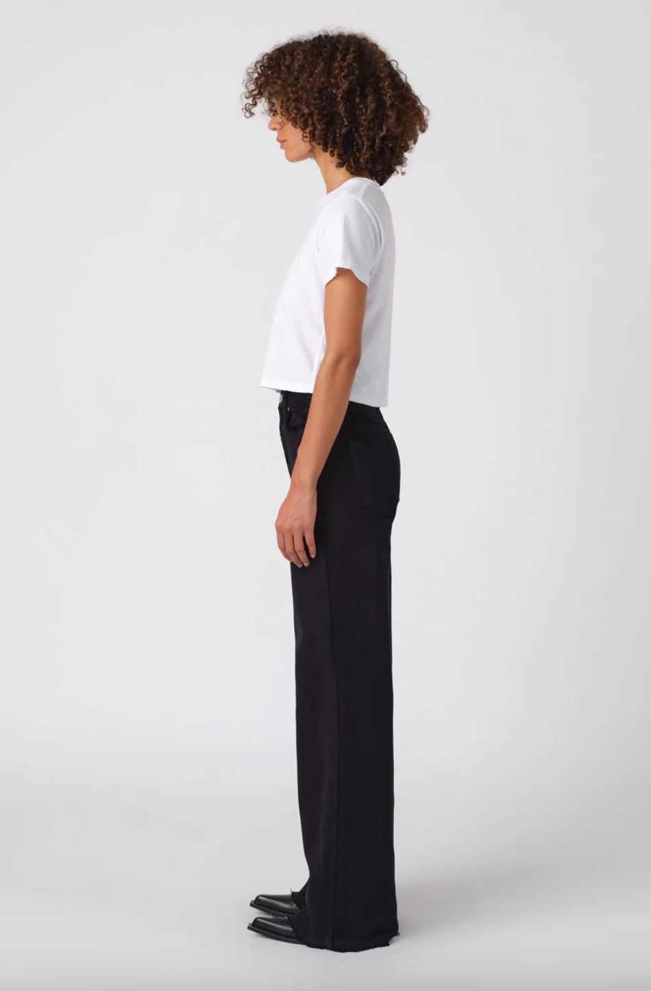 AMO Frida Jean in Black Oak