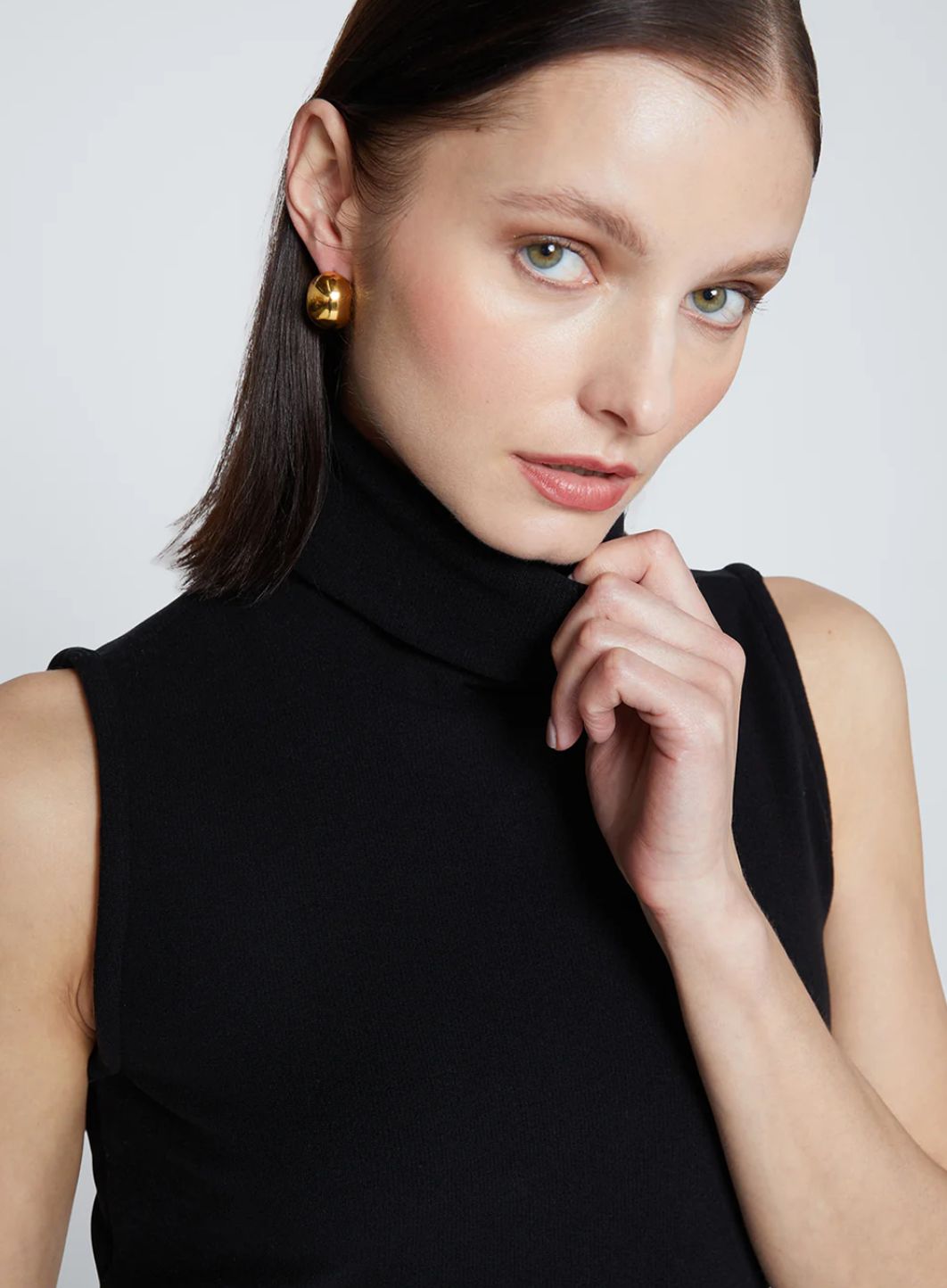 Stateside HoneyLuxe Sleeveless Turtleneck in Black