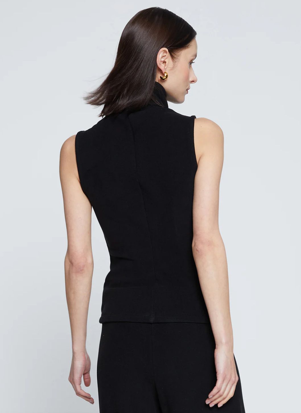 Stateside HoneyLuxe Sleeveless Turtleneck in Black
