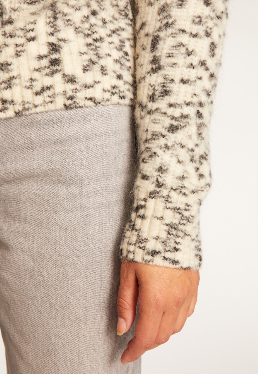 Maison Montagut Valentine Zip-up Sweater in Leo Ecru