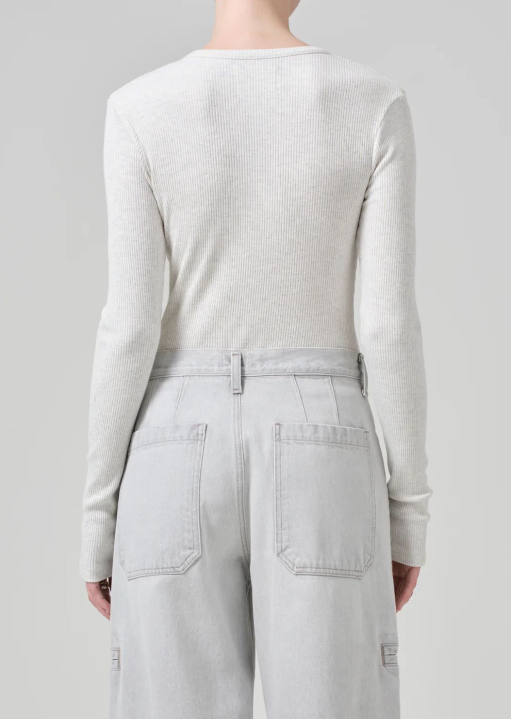 Citizens of Humanity Emma V-Neck Long Sleeve Tee in Pashmina